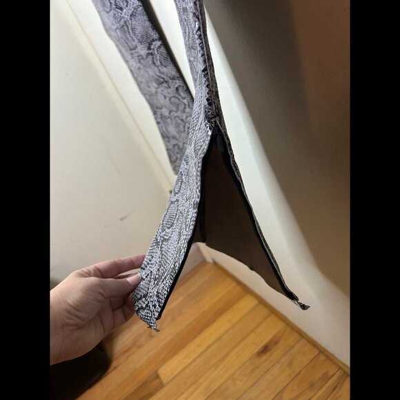 Bebe Snakeskin Flared Pants - 100% Leather Grey/Black sz 10 - NWOT - Picture 8 of 15